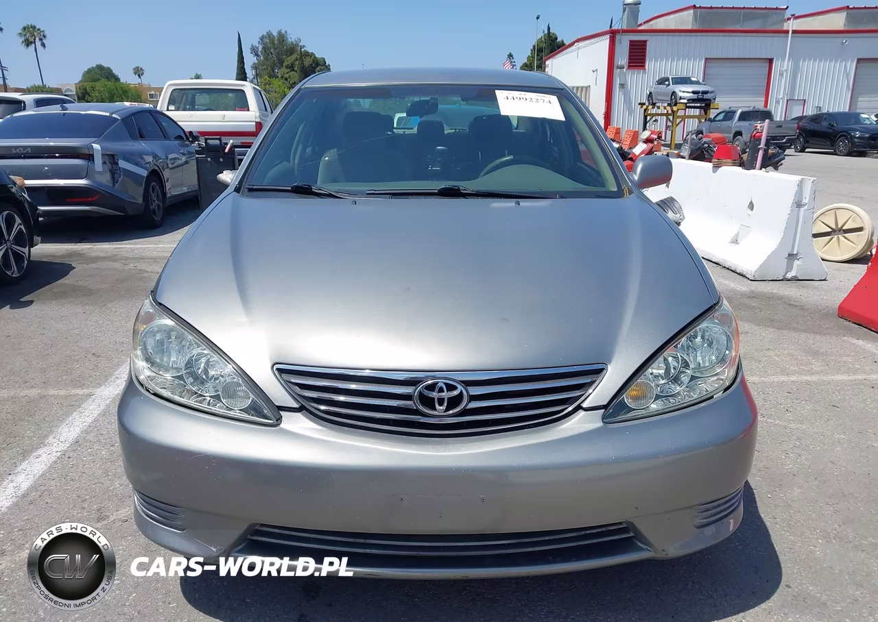 2006 Toyota Camry Le VIN:4T1BE32K56U703228 - 12