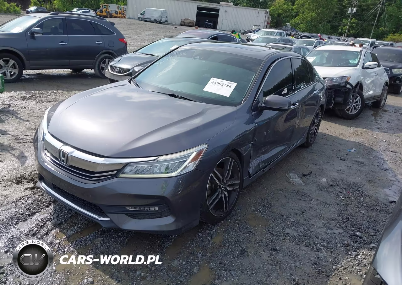 2016 Honda Accord Touring VIN:1HGCR3F93GA012370 - 2