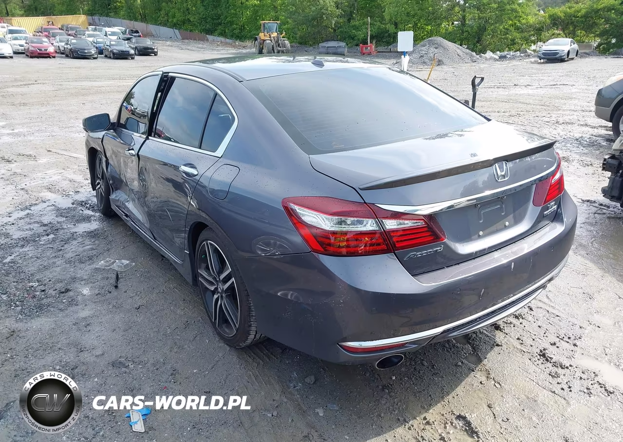 2016 Honda Accord Touring VIN:1HGCR3F93GA012370 - 3