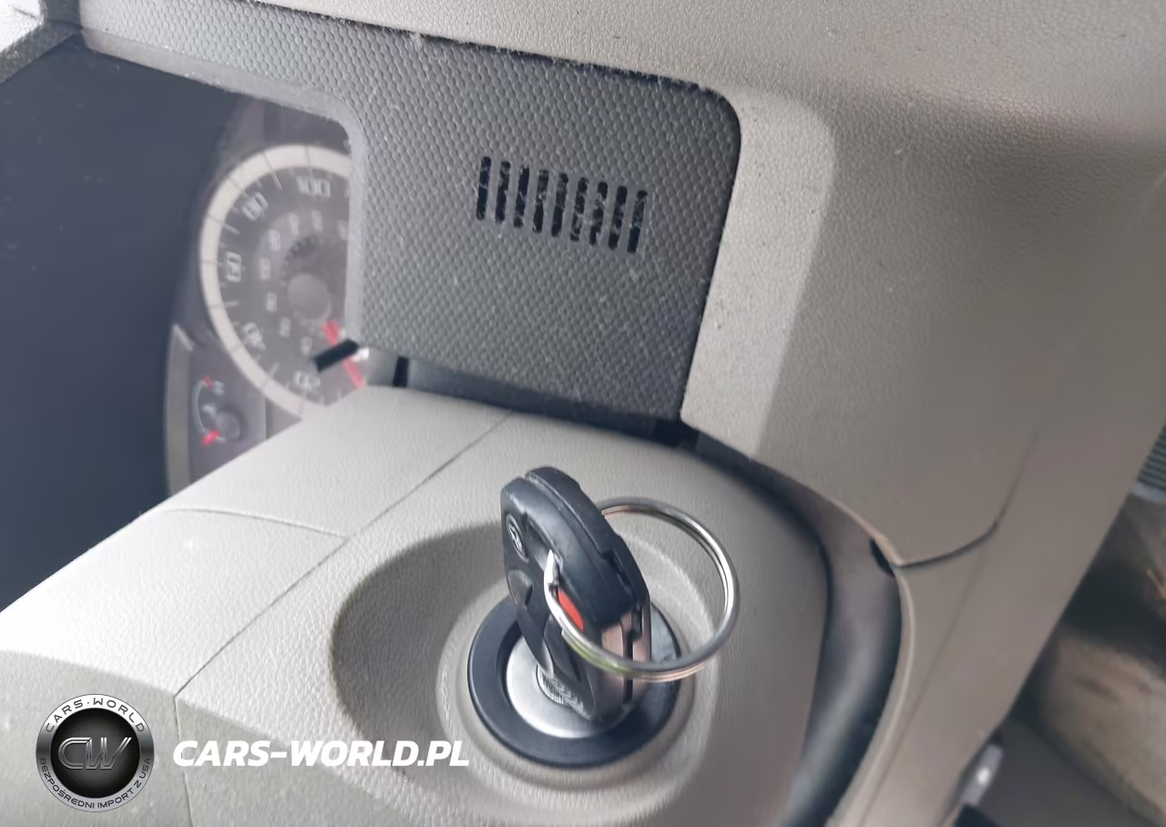 2010 Ford Escape Xls VIN:1FMCU0C74AKB93524 - 11
