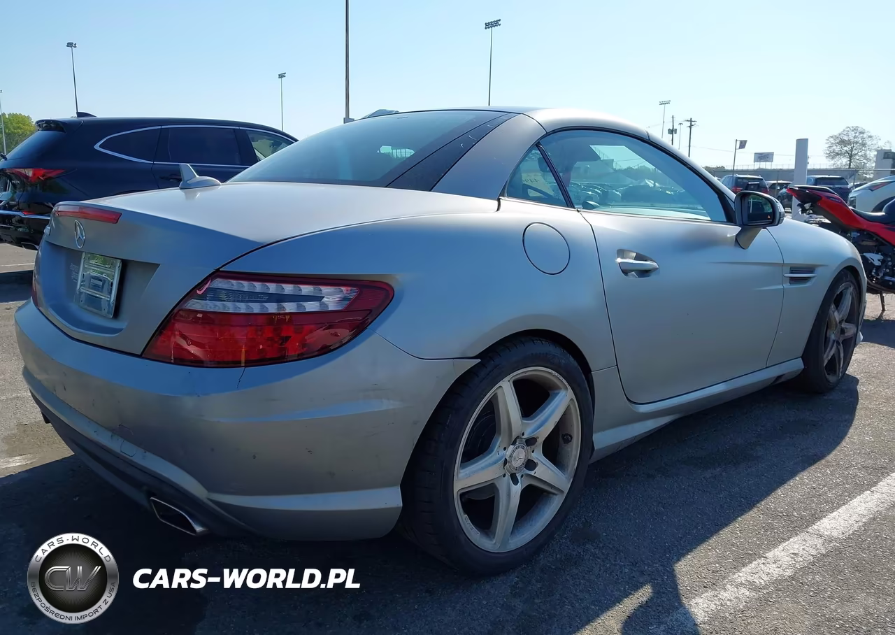 2016 Mercedes-Benz Slk 300 VIN:WDDPK3JA8GF122488 - 4