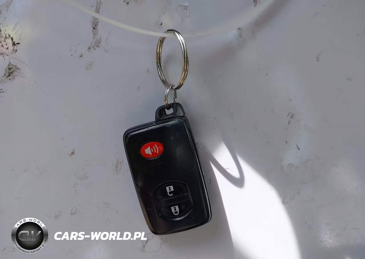 2012 Toyota Prius Four VIN:JTDKN3DU5C5479676 - 11