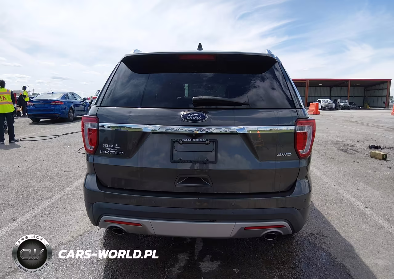 2017 Ford Explorer Limited VIN:1FM5K8F8XHGC84716 - 16
