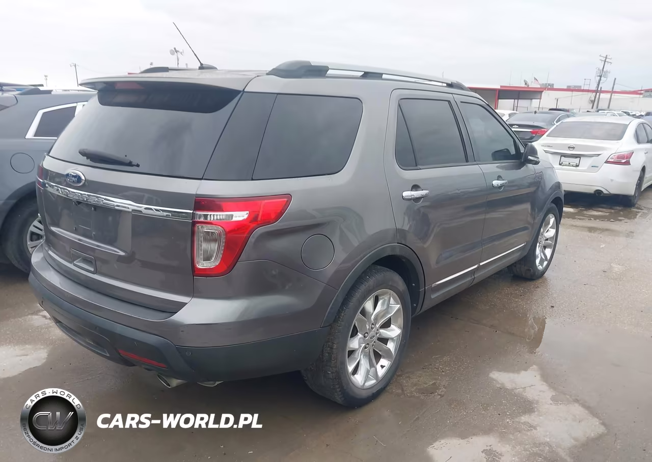 2012 Ford Explorer Xlt VIN:1FMHK7D80CGA47896 - 4