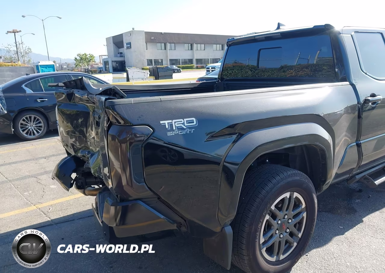 2025 Toyota Tacoma Trd Sport VIN:3TMLB5JN7SM135118 - 17