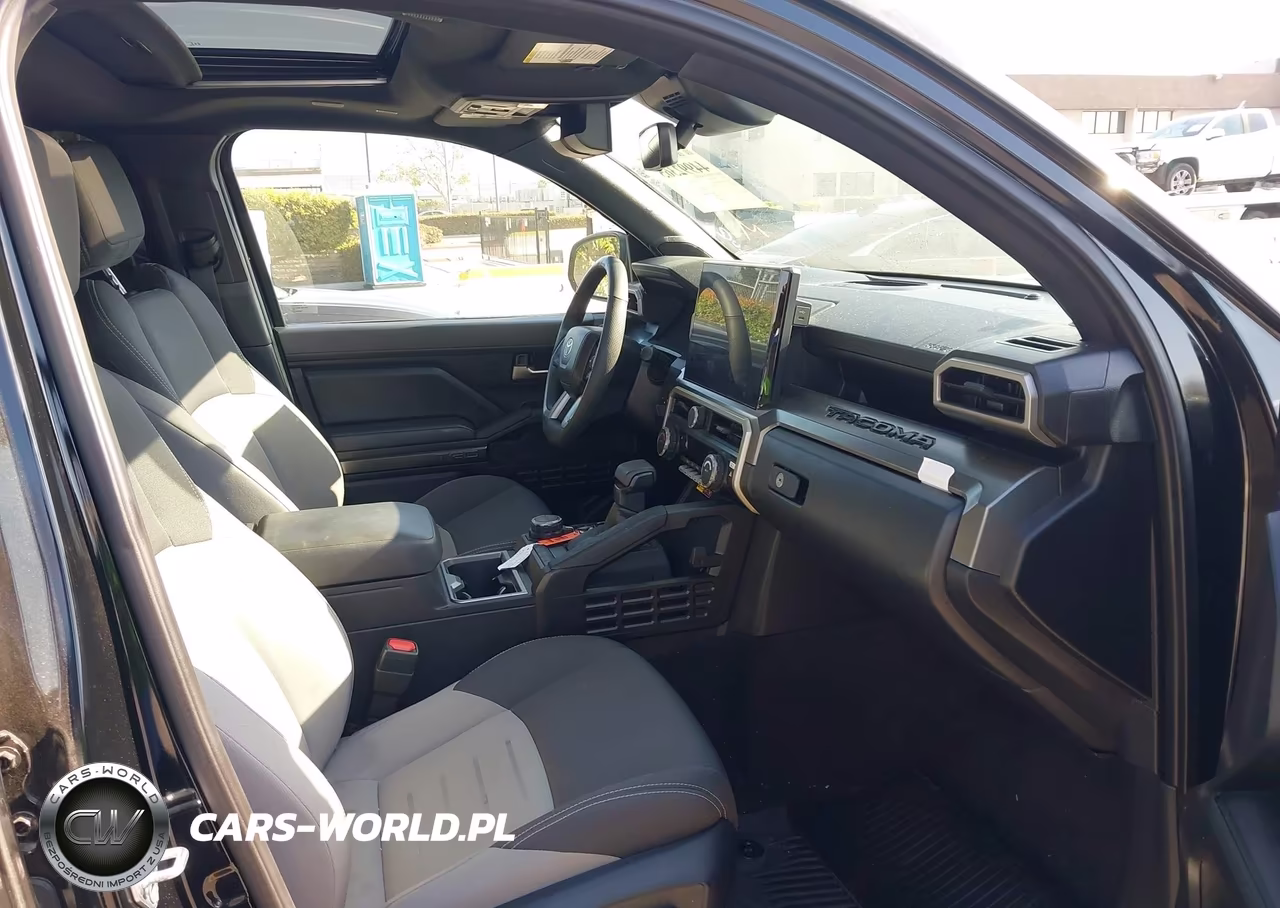 2025 Toyota Tacoma Trd Sport VIN:3TMLB5JN7SM135118 - 5