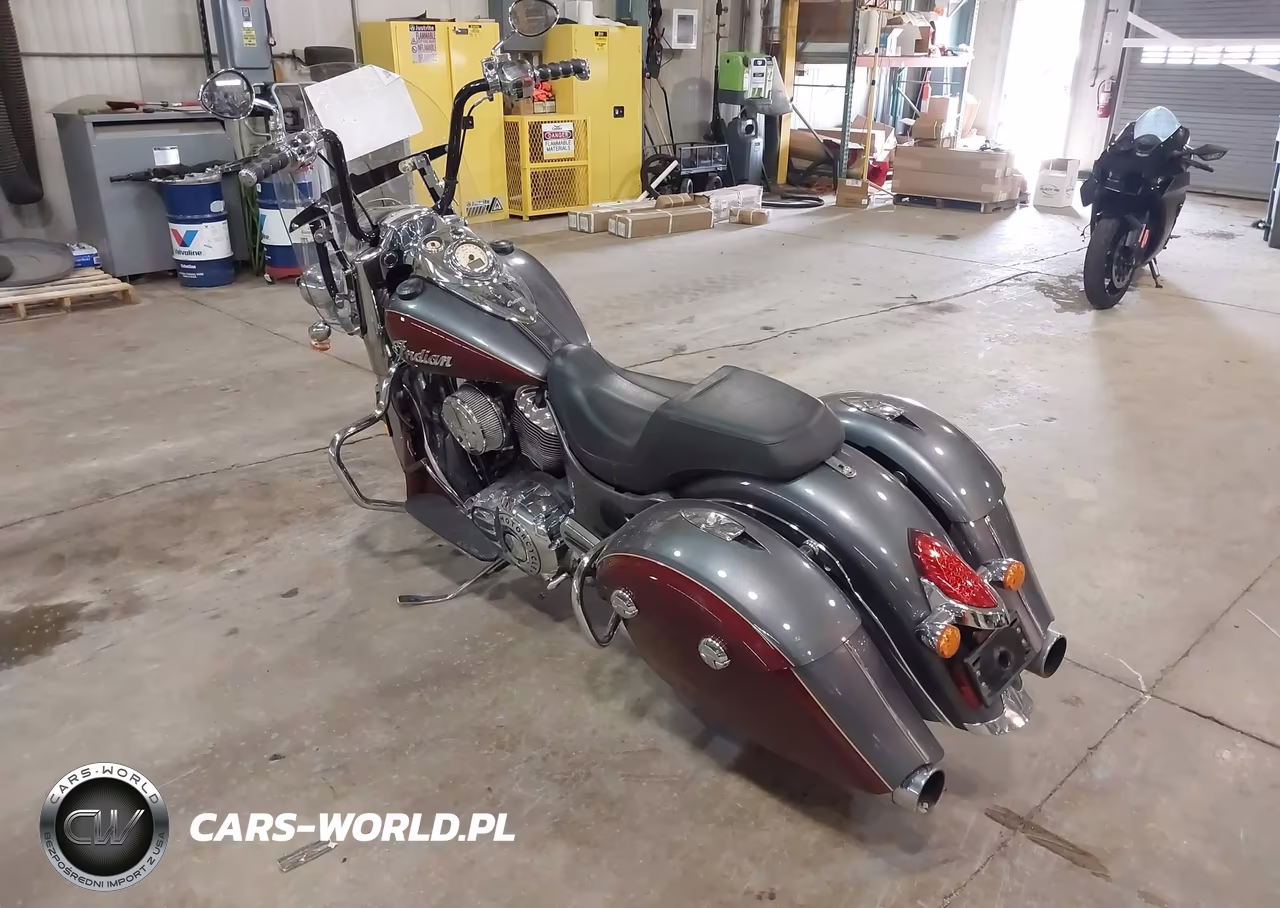 2017 Indian Motorcycle Co. Springfield VIN:56KTHAAA5H3347640 - 3