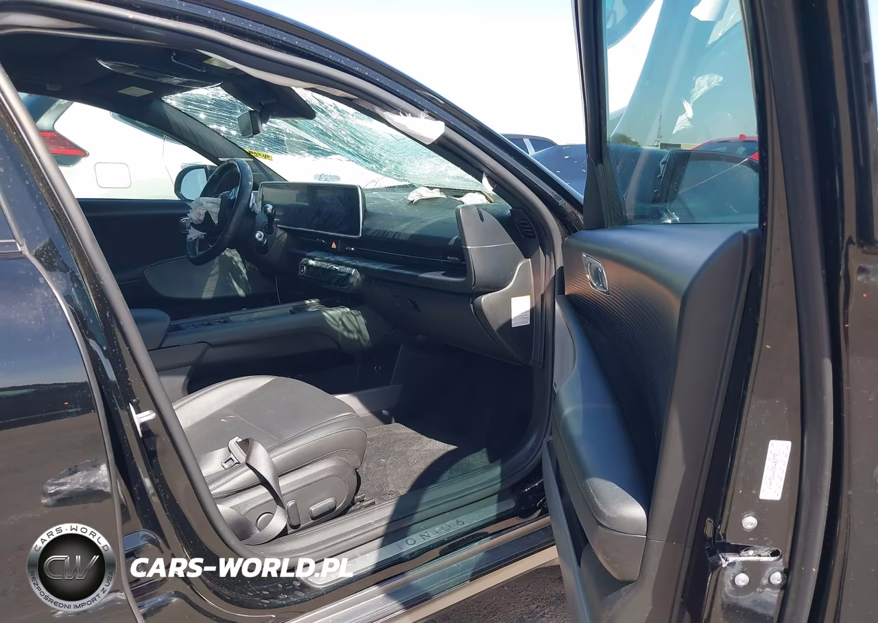 2023 Hyundai Ioniq 6 Limited VIN:KMHM54AA3PA027811 - 5