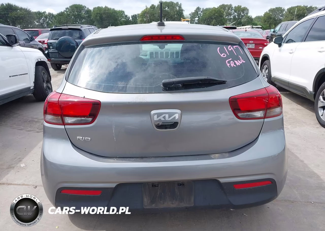 2022 Kia Rio 5-Door S VIN:3KPA25AD8NE477335 - 17