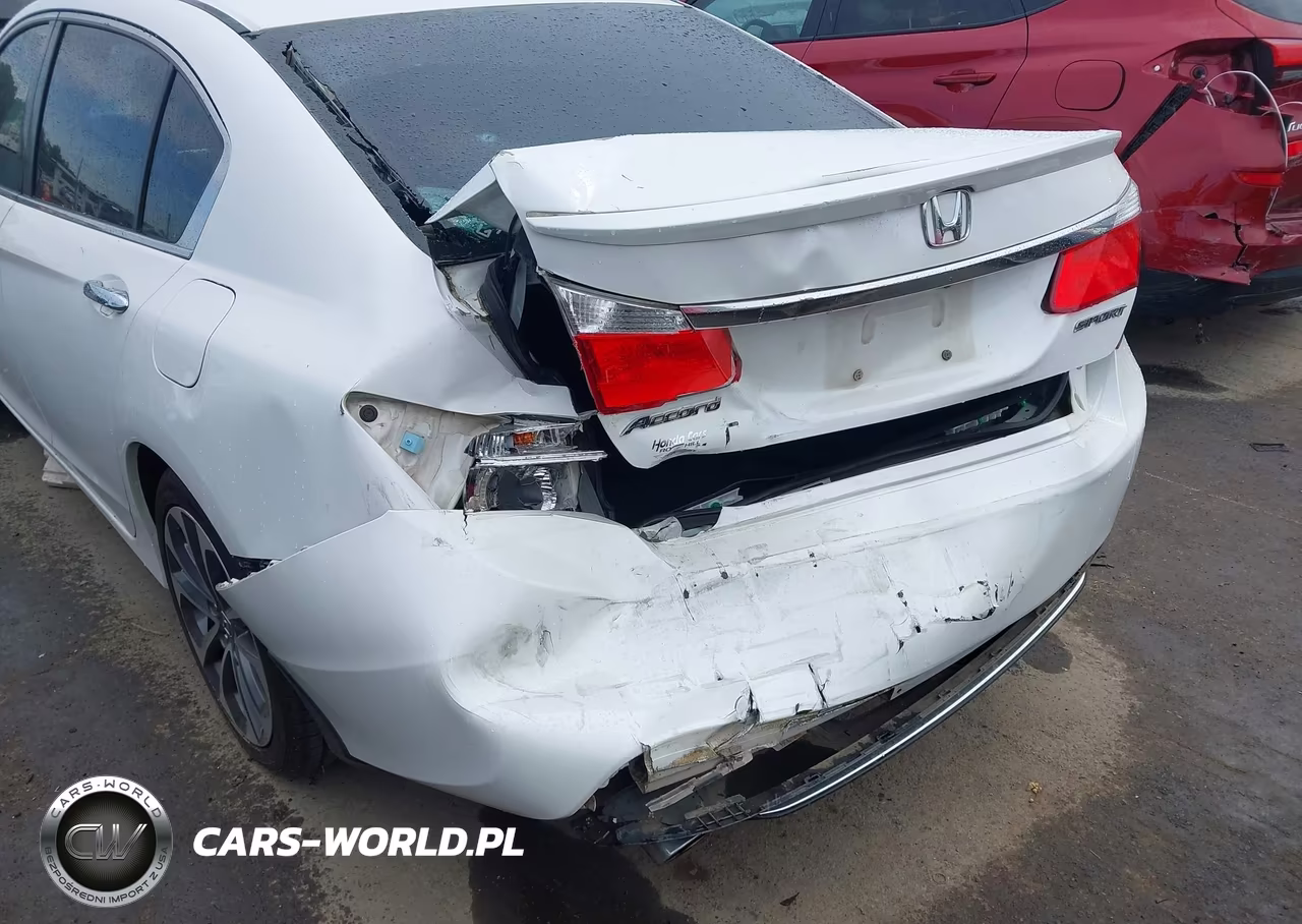2015 Honda Accord Sport VIN:1HGCR2F52FA058228 - 19