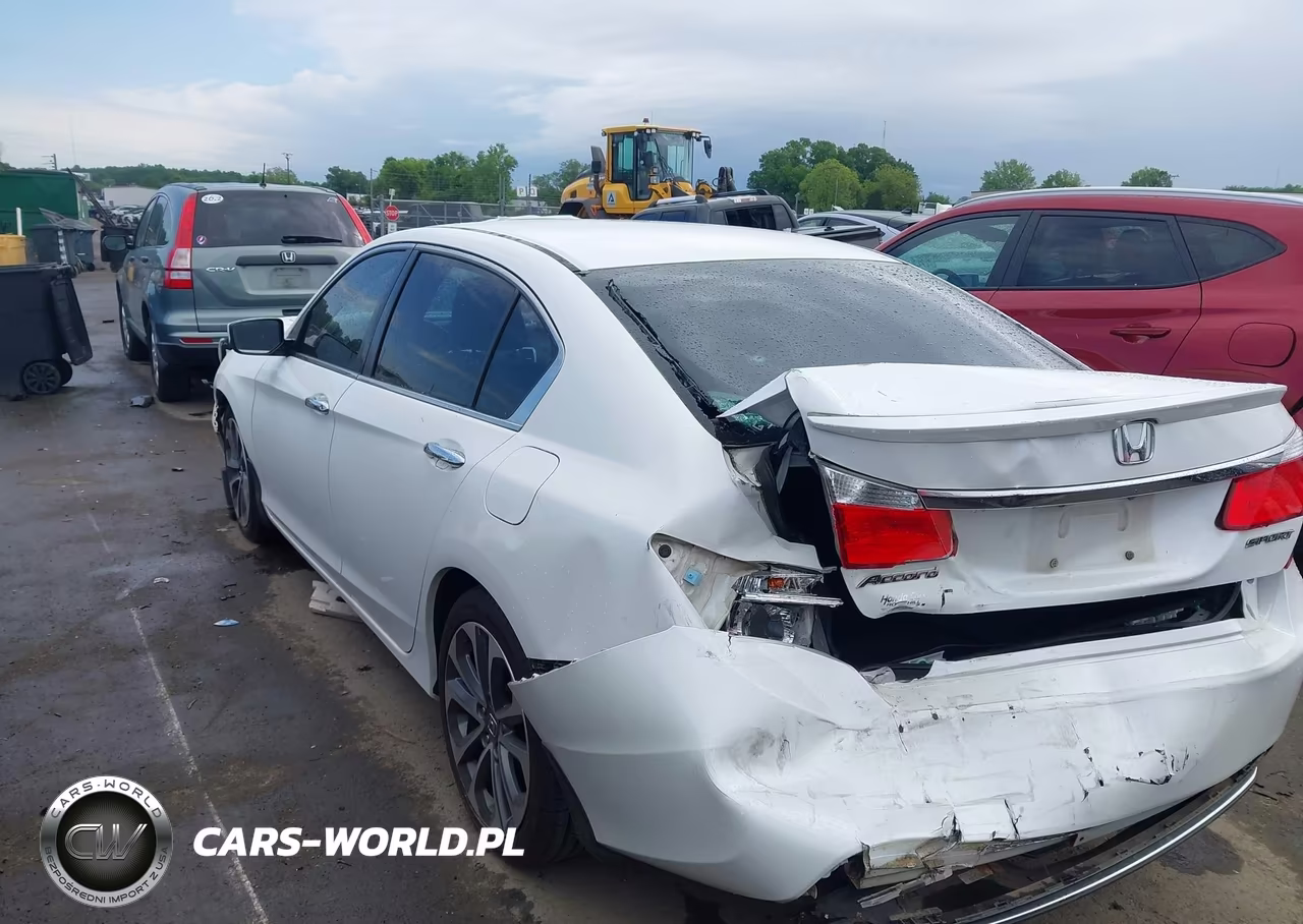 2015 Honda Accord Sport VIN:1HGCR2F52FA058228 - 3