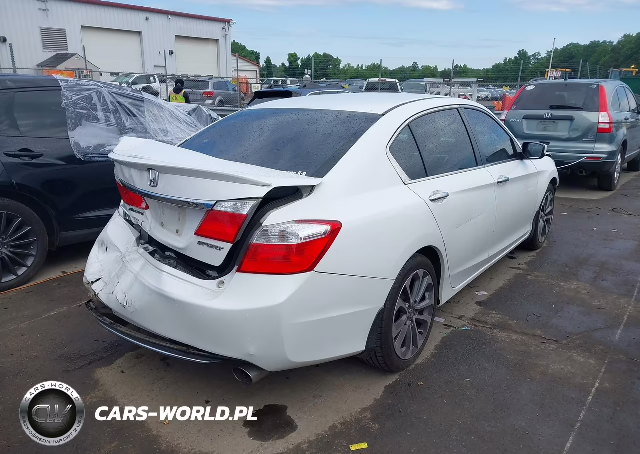 2015 Honda Accord Sport VIN:1HGCR2F52FA058228 - 4