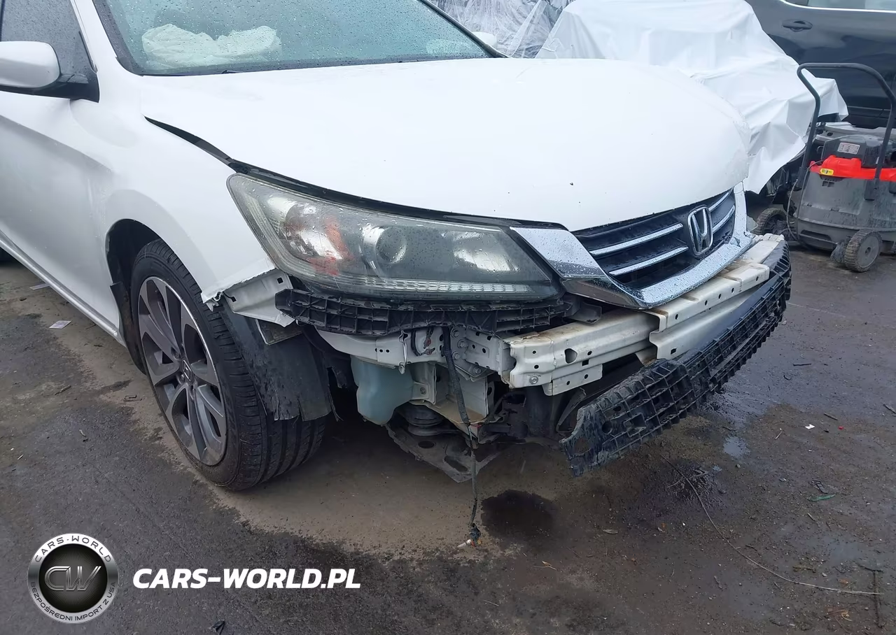 2015 Honda Accord Sport VIN:1HGCR2F52FA058228 - 6