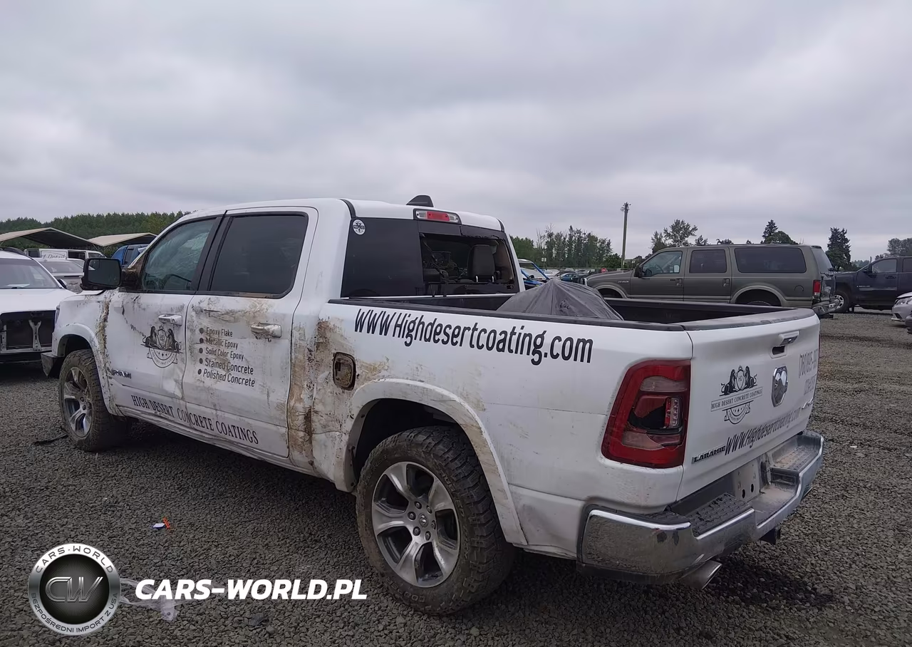 2021 Ram 1500 Laramie 4X4 5'7 Box VIN:1C6SRFJM3MN703238 - 3