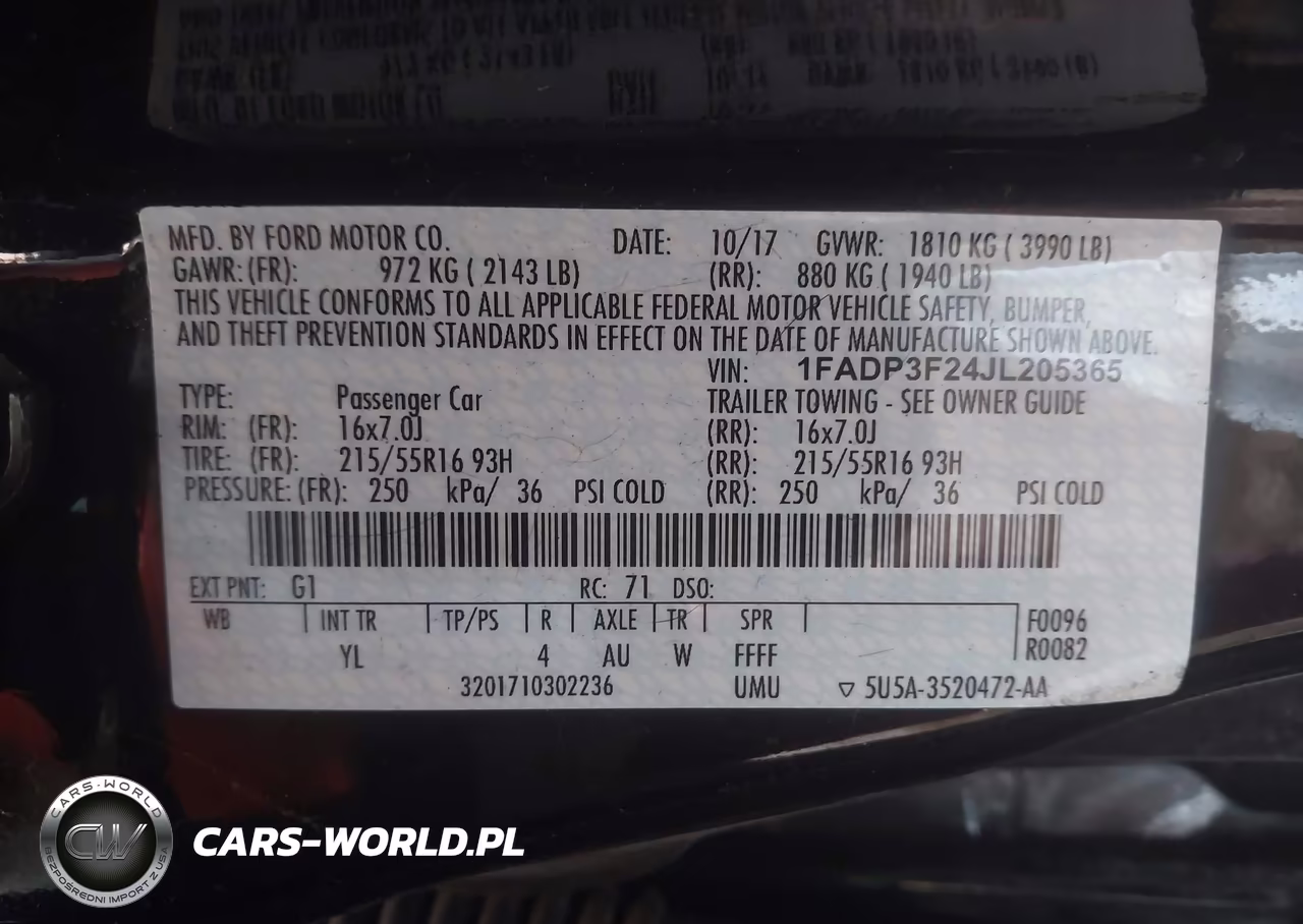 2018 Ford Focus Se VIN:1FADP3F24JL205365 - 9