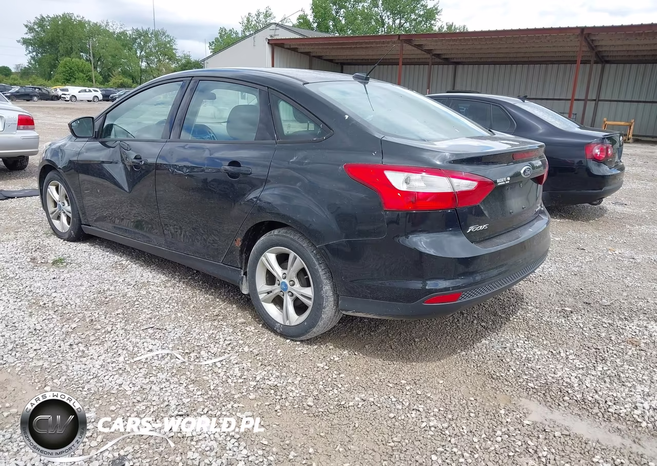 2013 Ford Focus Se VIN:1FADP3F25DL219392 - 3