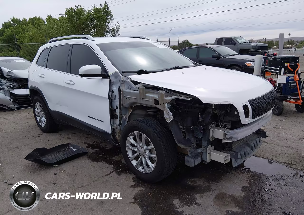 2019 Jeep Cherokee Latitude 4X4 – zdjęcie 1 z 17