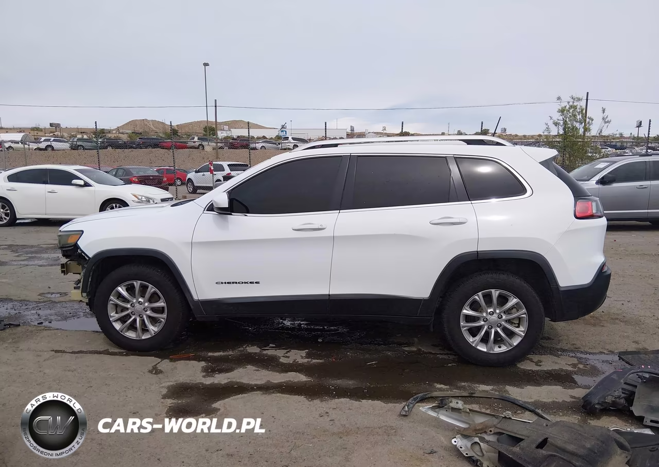 2019 Jeep Cherokee Latitude 4X4 VIN:1C4PJMCX2KD309640 - 15