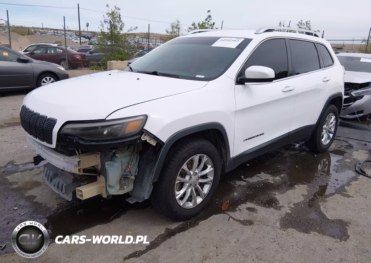 2019 Jeep Cherokee Latitude 4X4 VIN:1C4PJMCX2KD309640 - 2