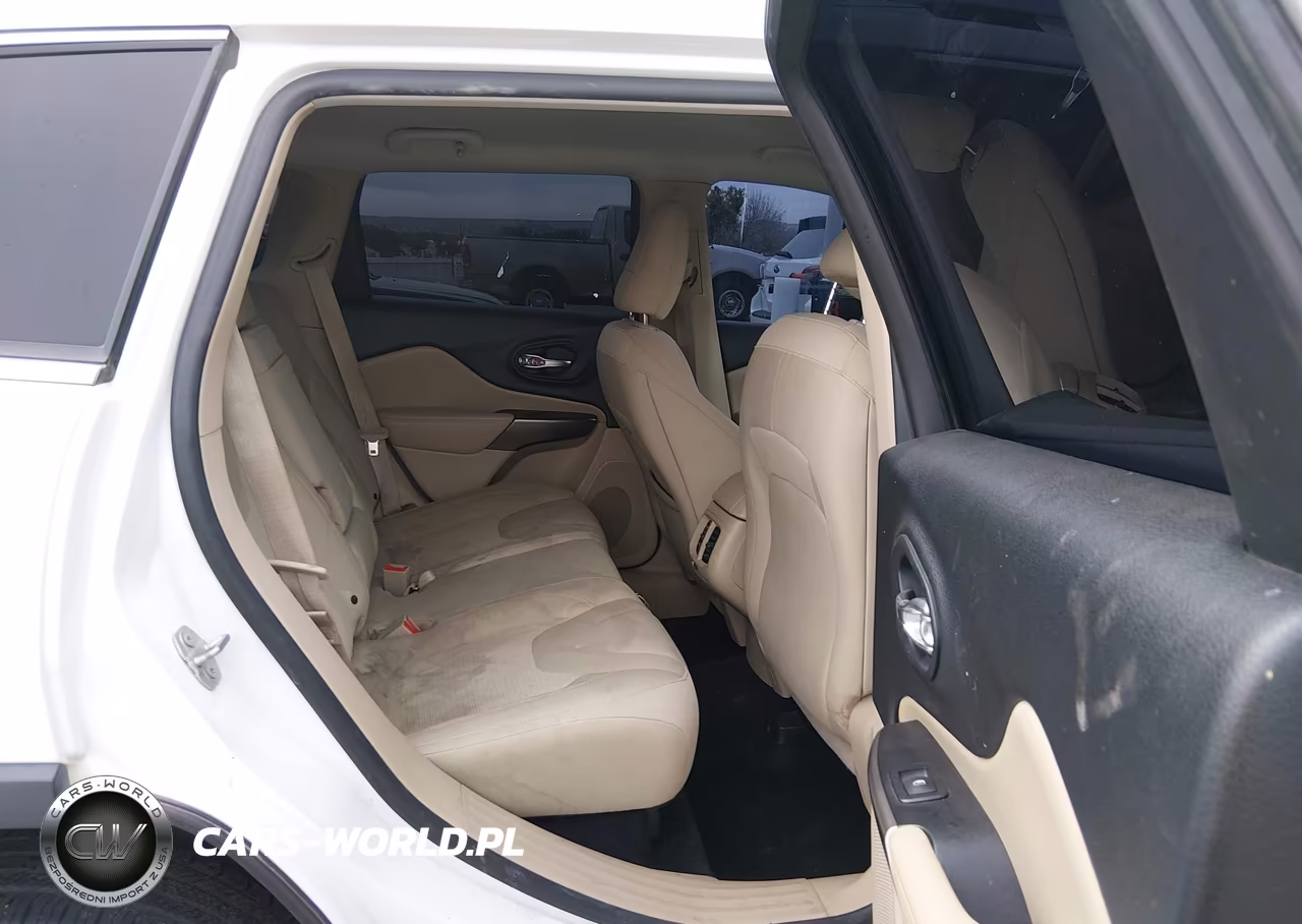 2019 Jeep Cherokee Latitude 4X4 VIN:1C4PJMCX2KD309640 - 8