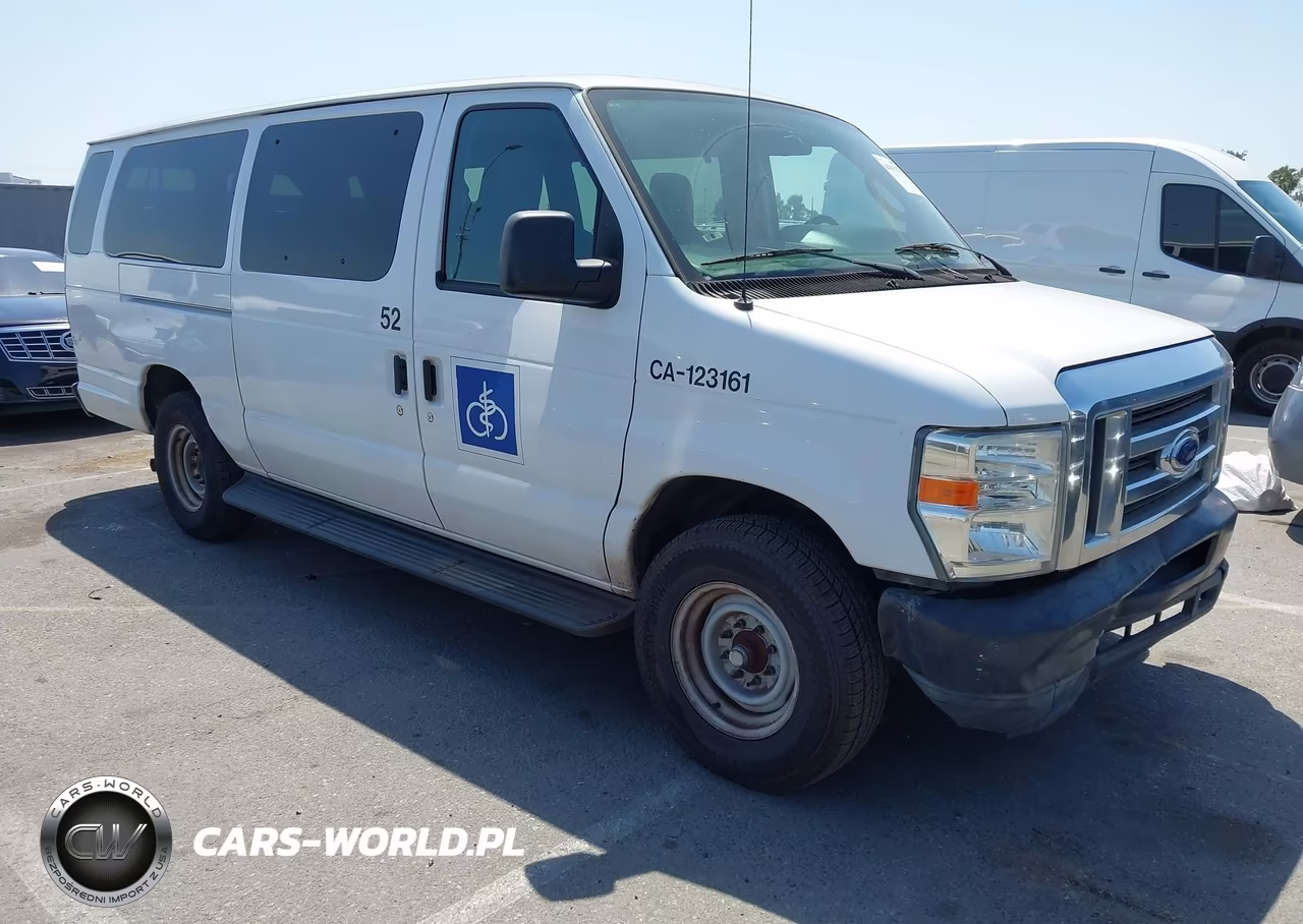 2013 Ford E-350 Super Duty Xlt