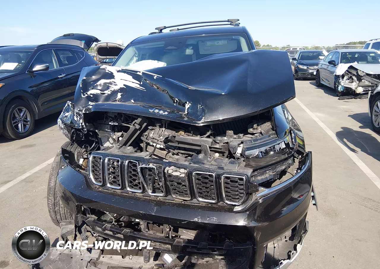 2022 Jeep Grand Cherokee L Limited 4X4 VIN:1C4RJKBG0N8510996 - 12