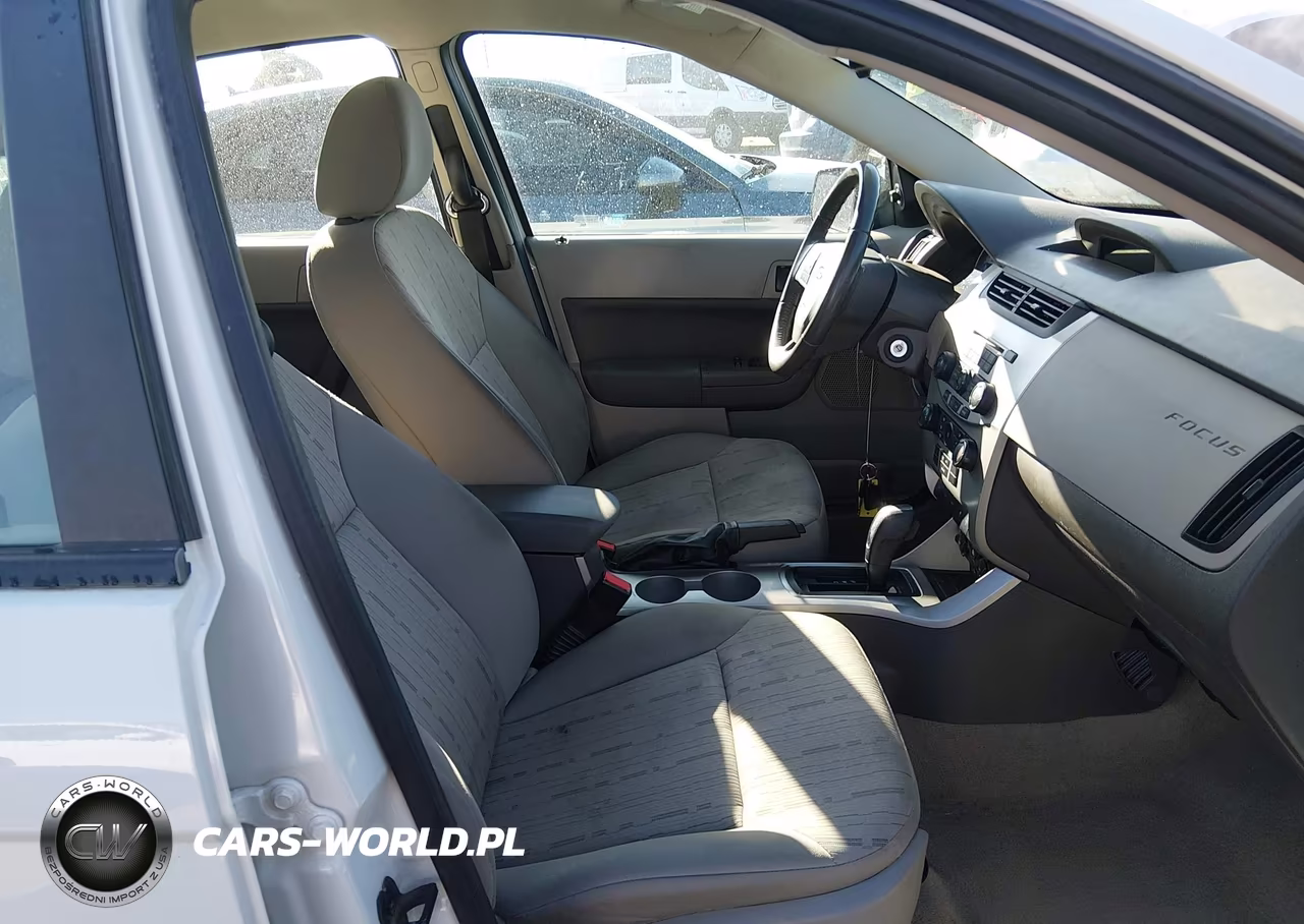 2010 Ford Focus Se VIN:1FAHP3FN4AW194040 - 5