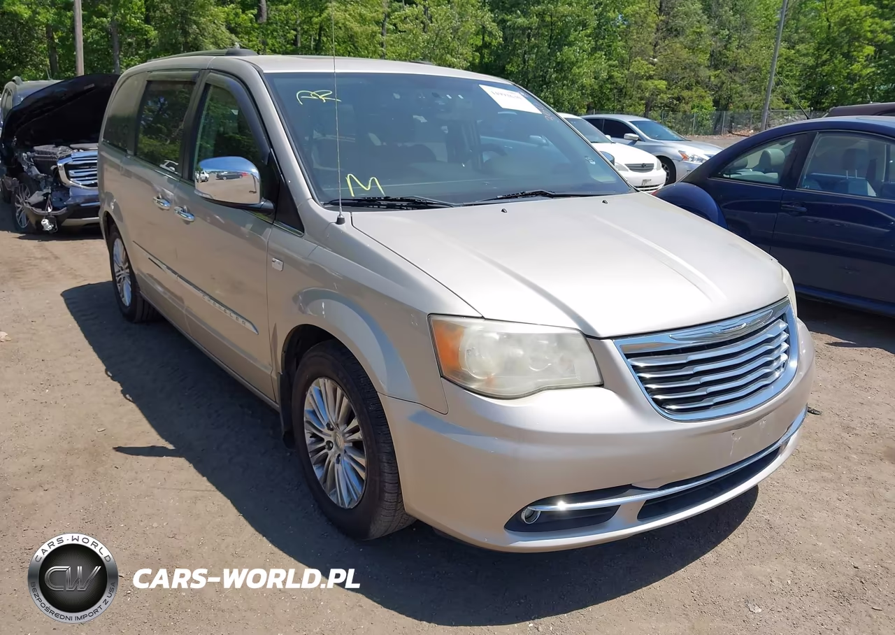 2014 Chrysler Town & Country Touring-L 30Th Anniversary – zdjęcie 1 z 16