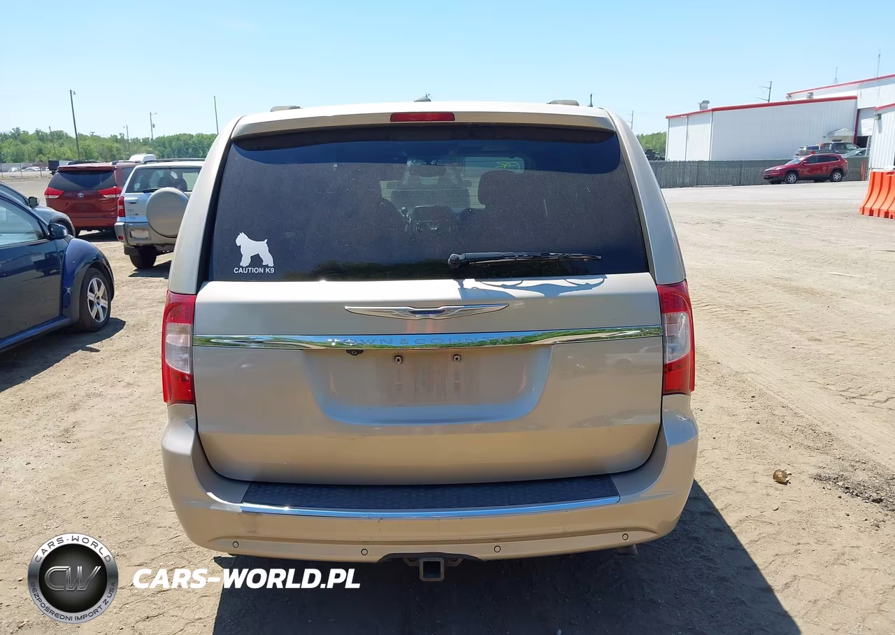 2014 Chrysler Town & Country Touring-L 30Th Anniversary VIN:2C4RC1CG0ER251451 - 16