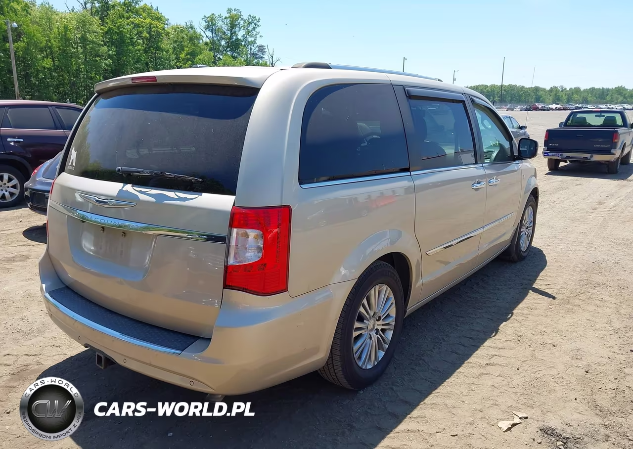 2014 Chrysler Town & Country Touring-L 30Th Anniversary VIN:2C4RC1CG0ER251451 - 4