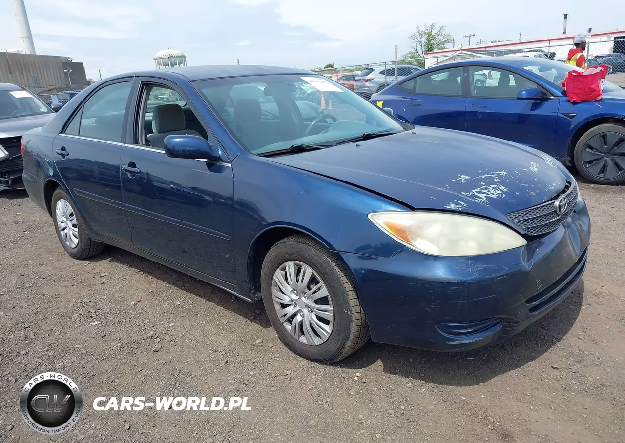 2004 Toyota Camry Le