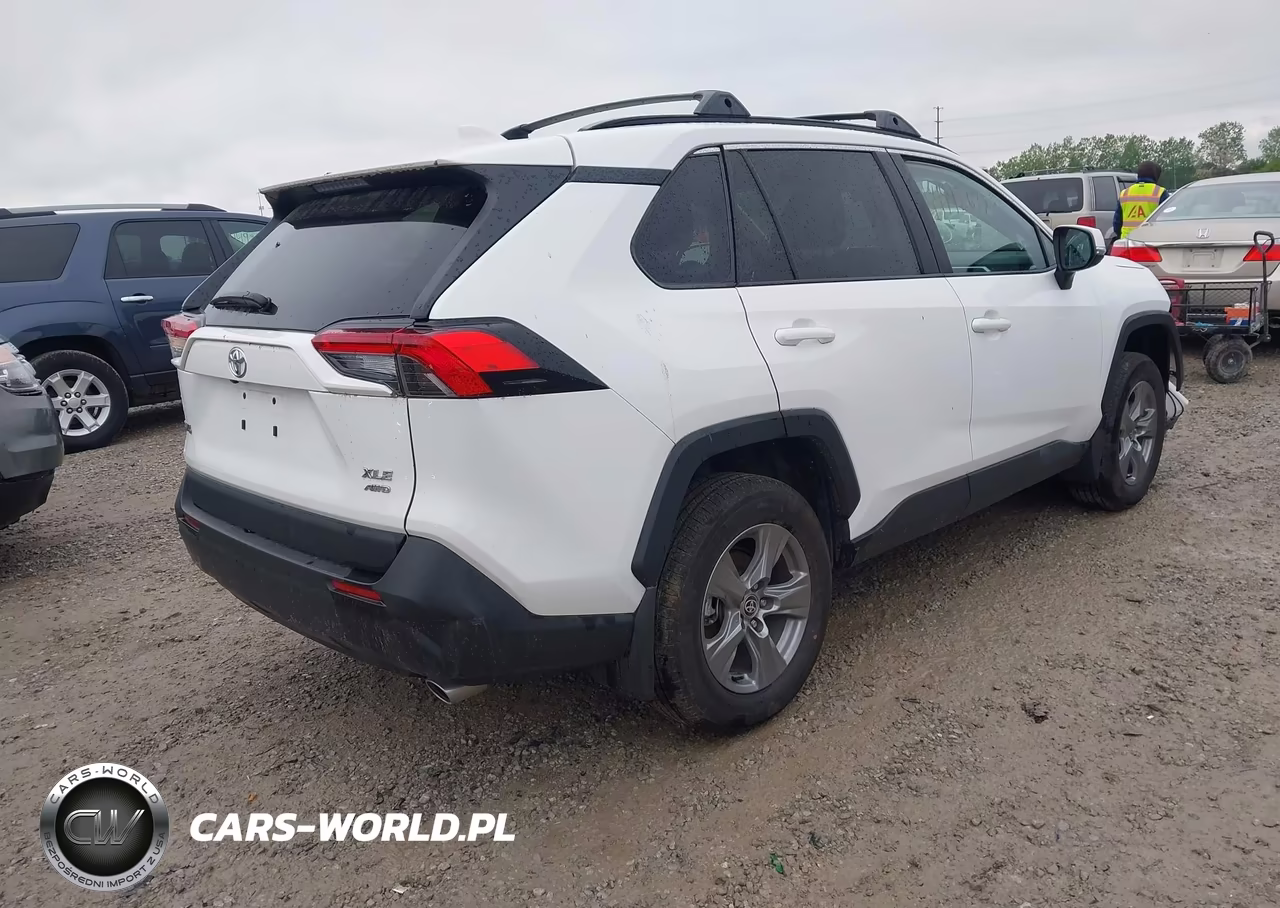 2025 Toyota Rav4 Xle VIN:2T3P1RFV4SW632369 - 4