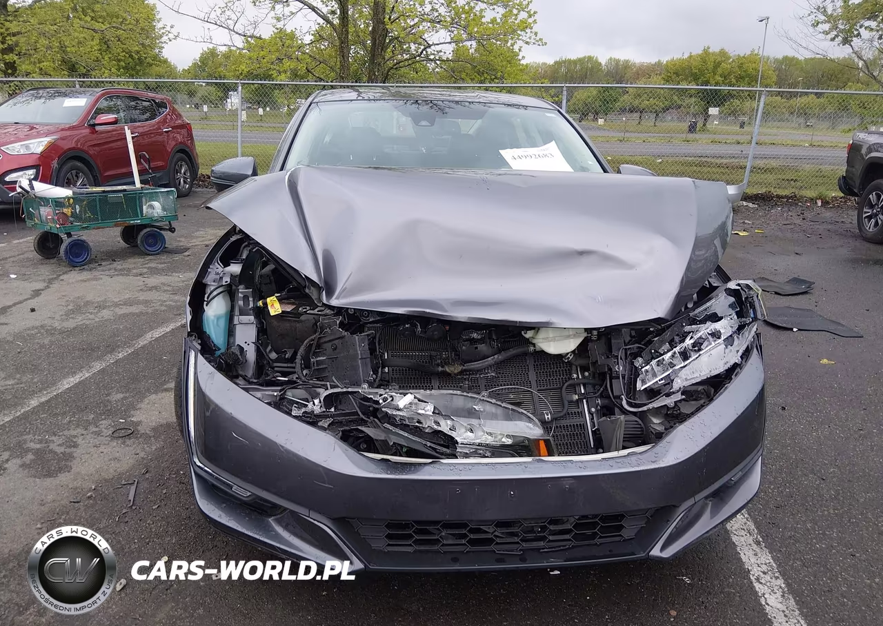 2018 Honda Clarity Plug-In Hybrid VIN:JHMZC5F10JC023742 - 6