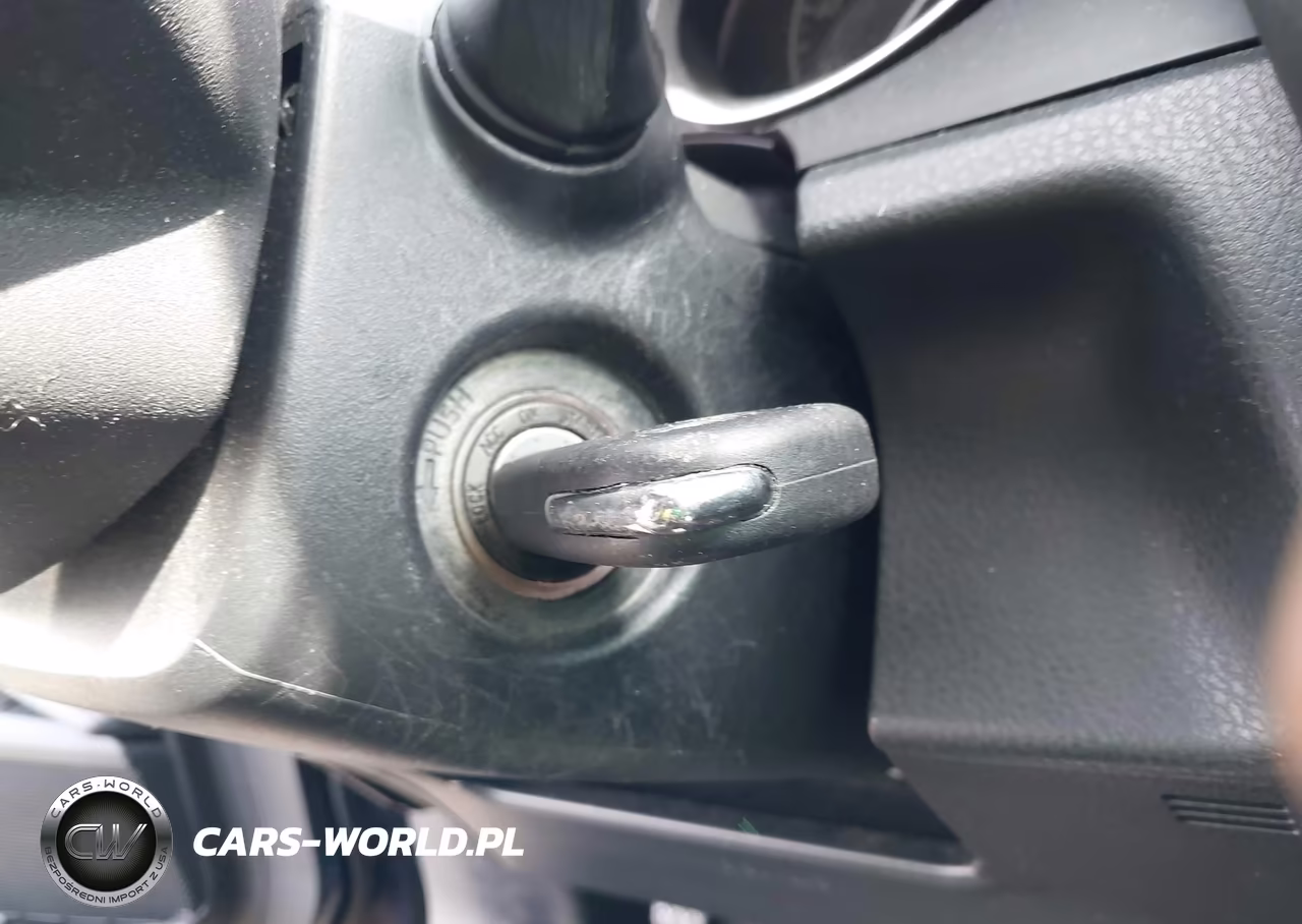 2021 Toyota Camry Le VIN:4T1C11AK8MU463840 - 11