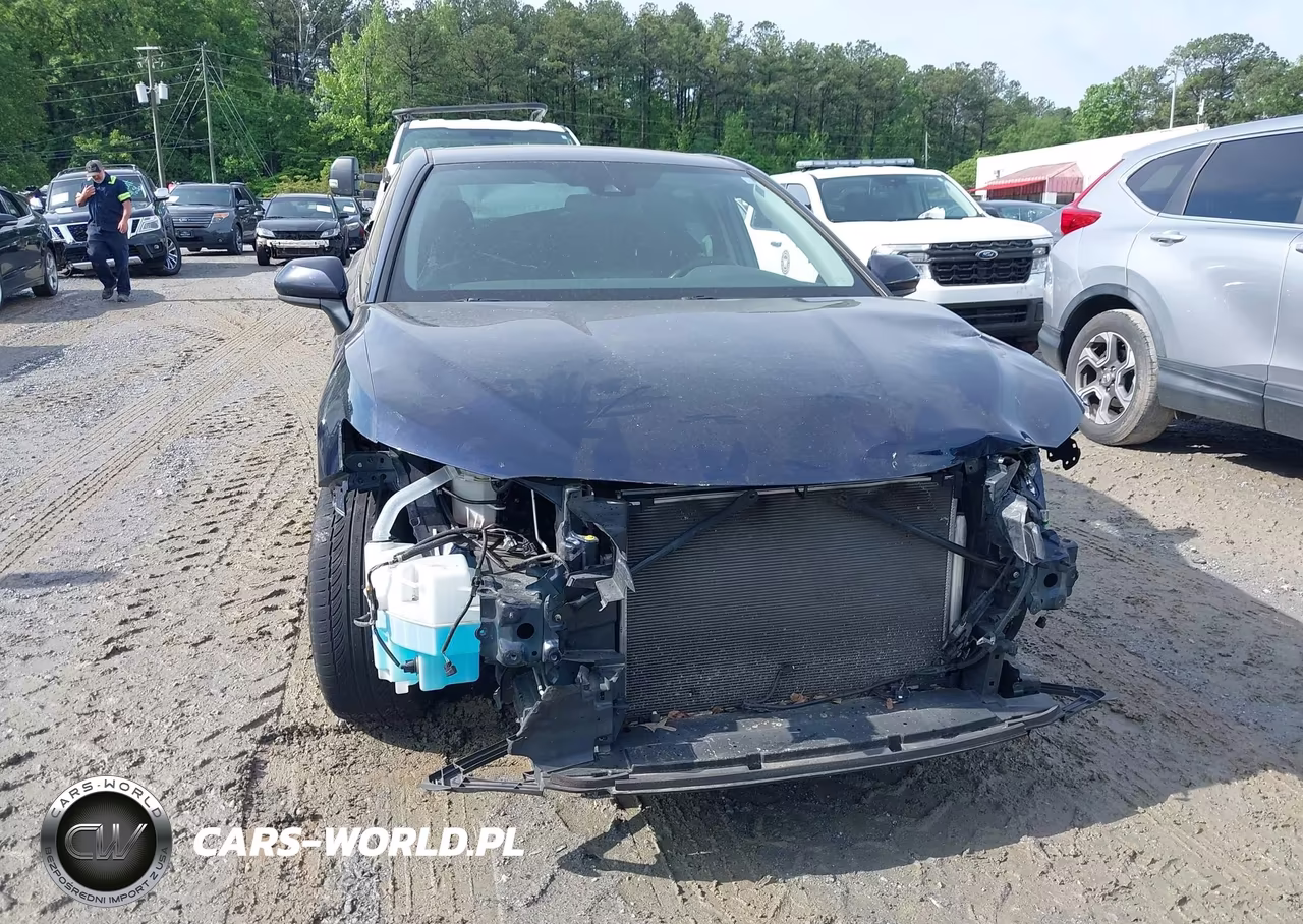 2021 Toyota Camry Le VIN:4T1C11AK8MU463840 - 12