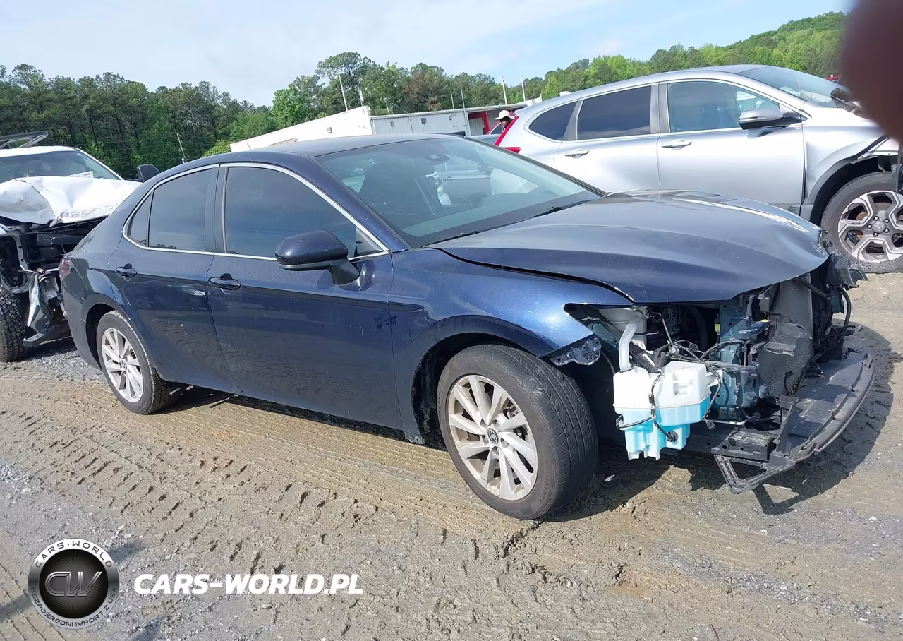 2021 Toyota Camry Le VIN:4T1C11AK8MU463840 - 13