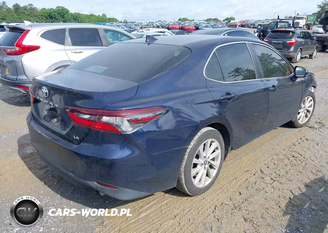 2021 Toyota Camry Le VIN:4T1C11AK8MU463840 - 4