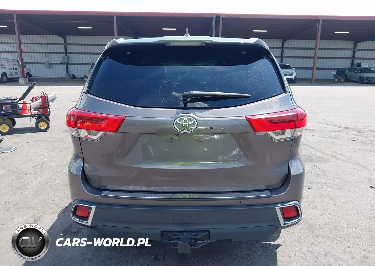 2018 Toyota Highlander Limited VIN:5TDDZRFH4JS911813 - 16
