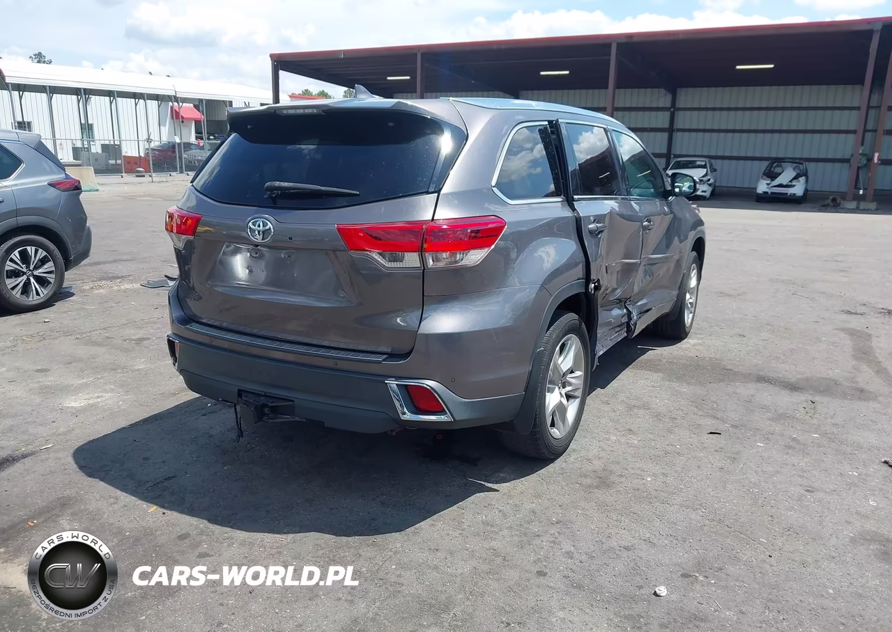 2018 Toyota Highlander Limited VIN:5TDDZRFH4JS911813 - 4