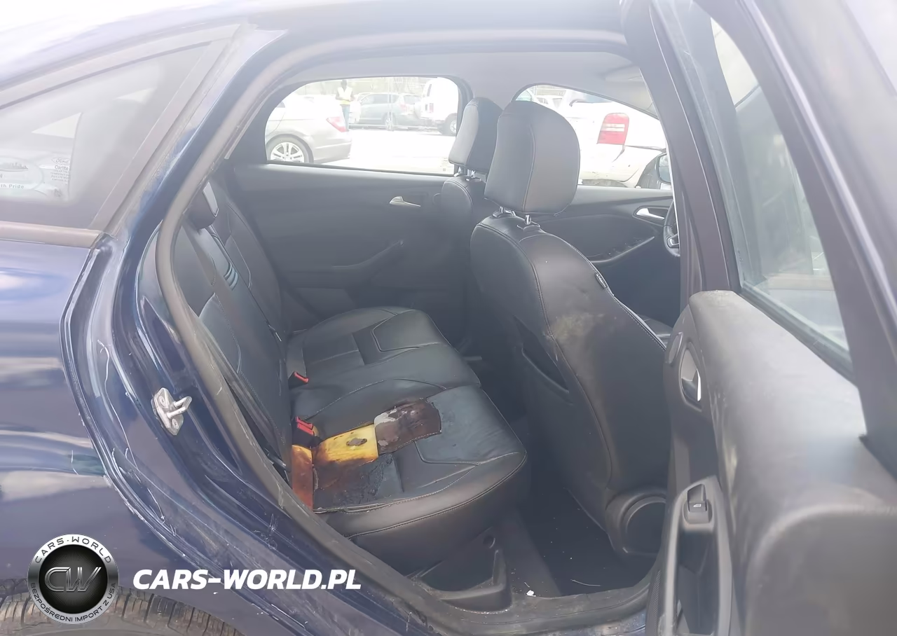 2016 Ford Focus Se VIN:1FADP3F28GL359294 - 8