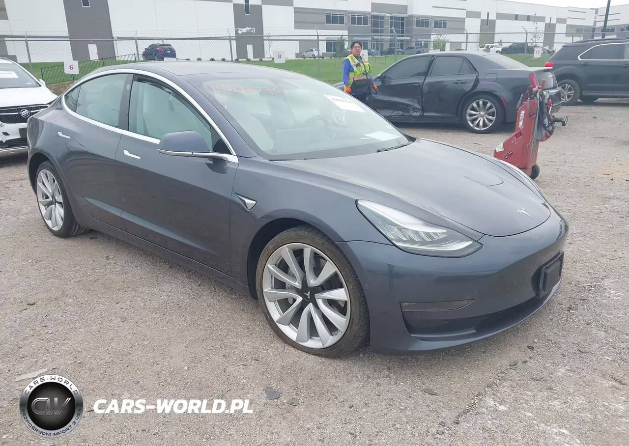 2019 Tesla Model 3 Long Range-Performance – zdjęcie 1 z 18