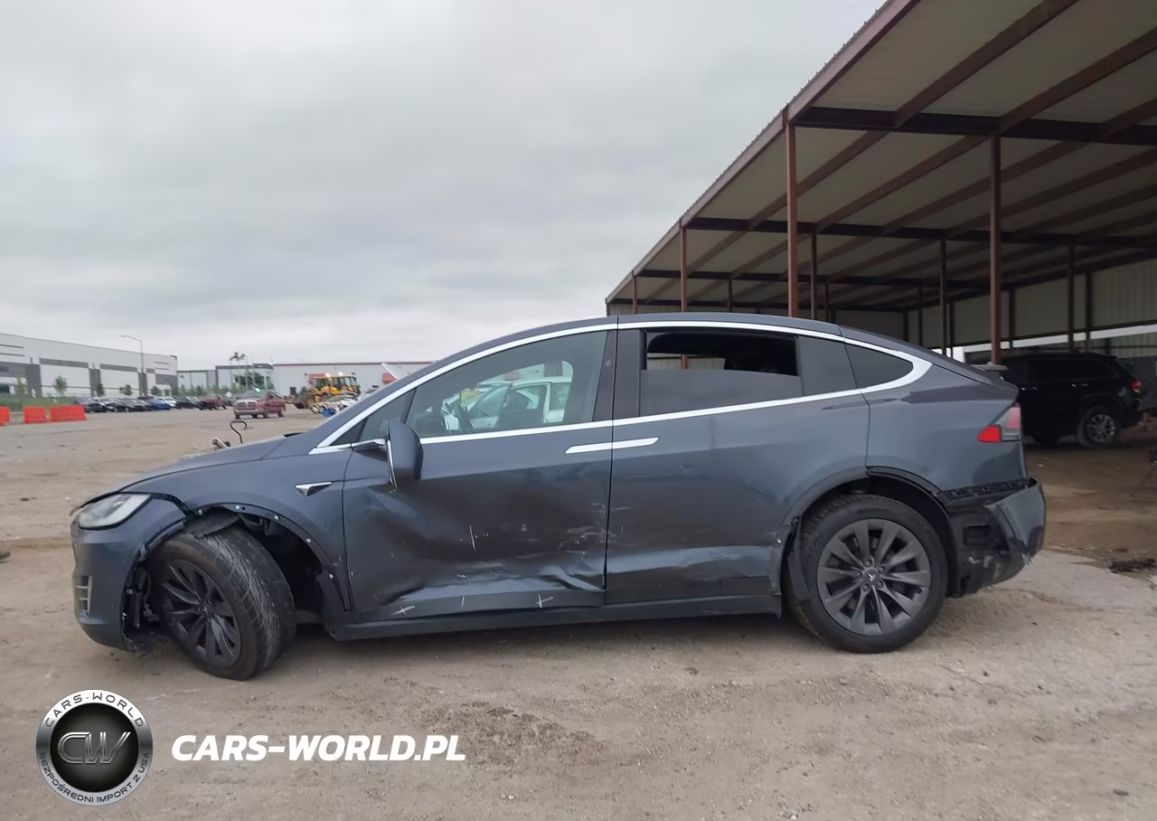 2018 Tesla Model X 100D-75D-P100D VIN:5YJXCAE29JF099961 - 14