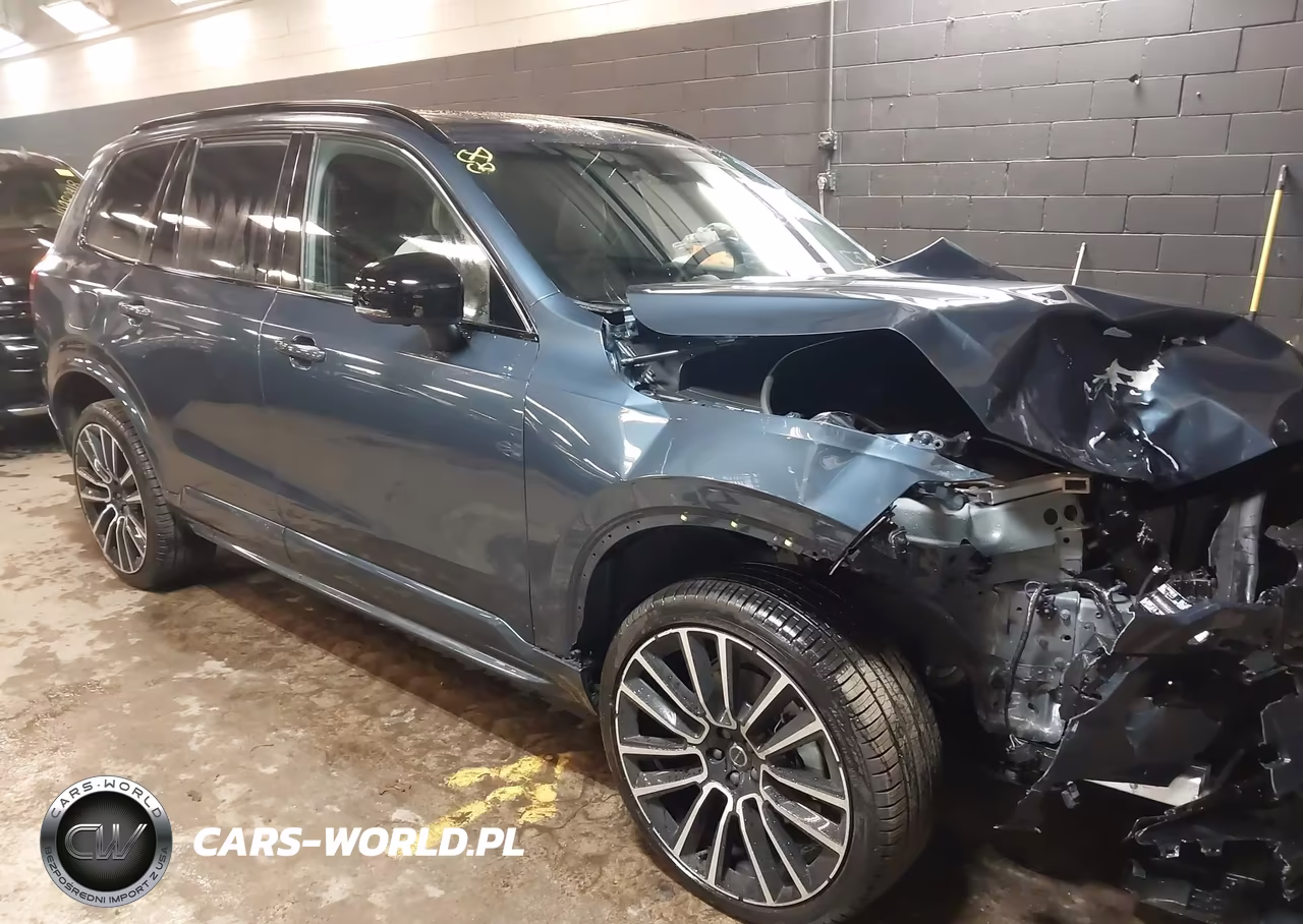 2026 Volvo Xc90 Ultra Dark Theme, B6 Awd Gas (Mild Hybrid), Gasoline, 7 Seats – zdjęcie 1 z 17