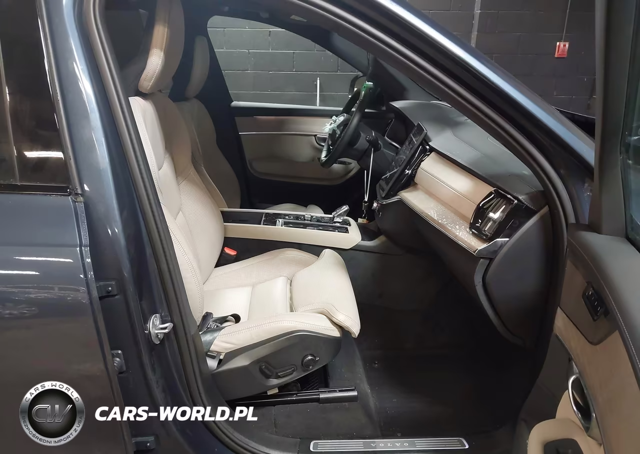 2026 Volvo Xc90 Ultra Dark Theme, B6 Awd Gas (Mild Hybrid), Gasoline, 7 Seats VIN:YV4062PMXT1490056 - 5