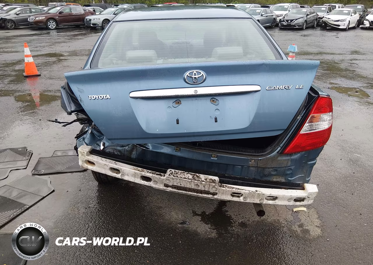 2003 Toyota Camry Le VIN:JTDBE32K830234160 - 6