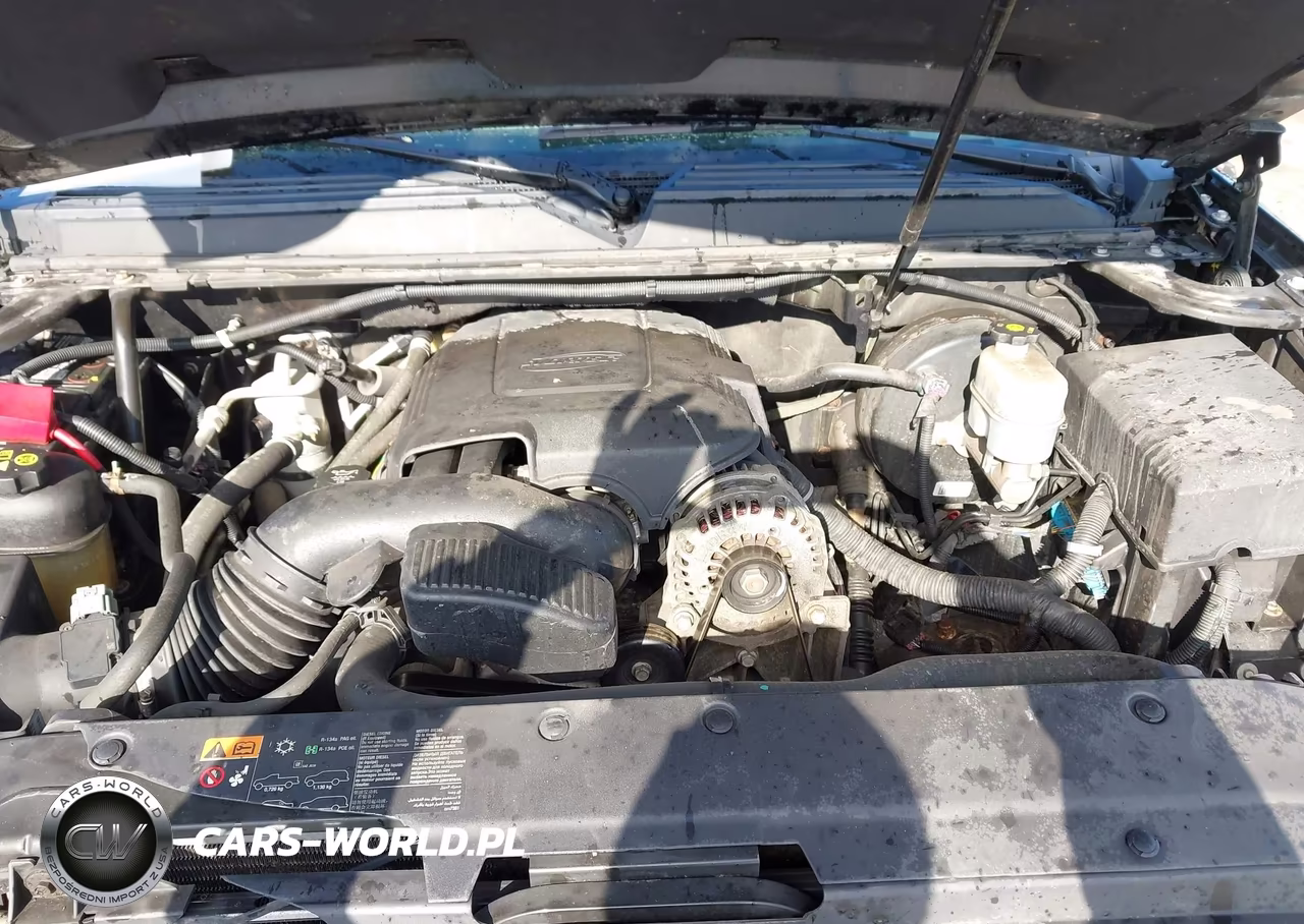 2011 Chevrolet Suburban 1500 Ls VIN:1GNSCHE09BR362440 - 10