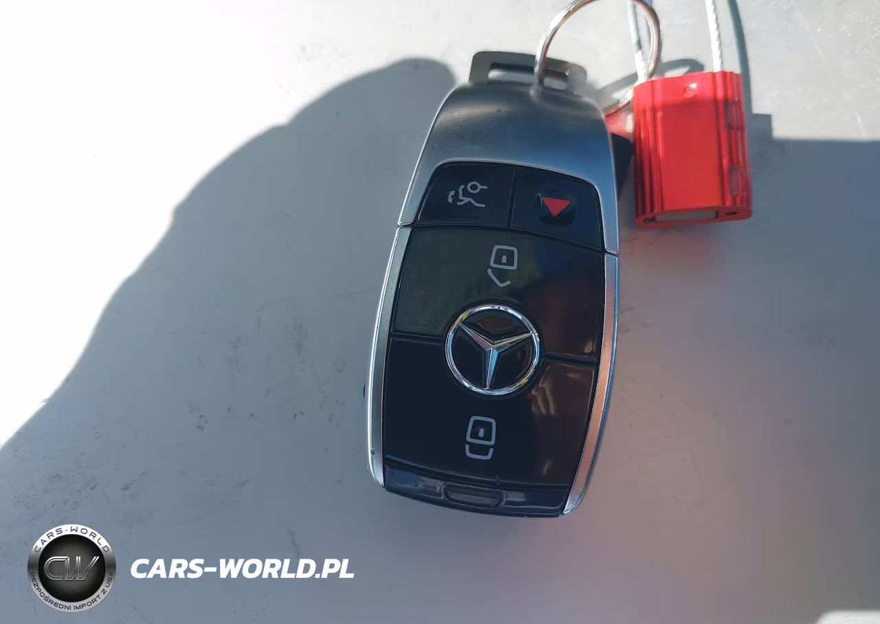 2018 Mercedes-Benz E 400 VIN:WDD1K6FB2JF043818 - 11