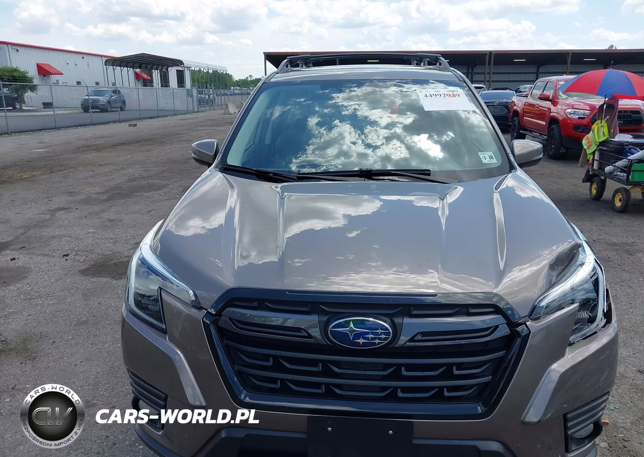 2023 Subaru Forester Limited VIN:JF2SKAPC5PH440477 - 11
