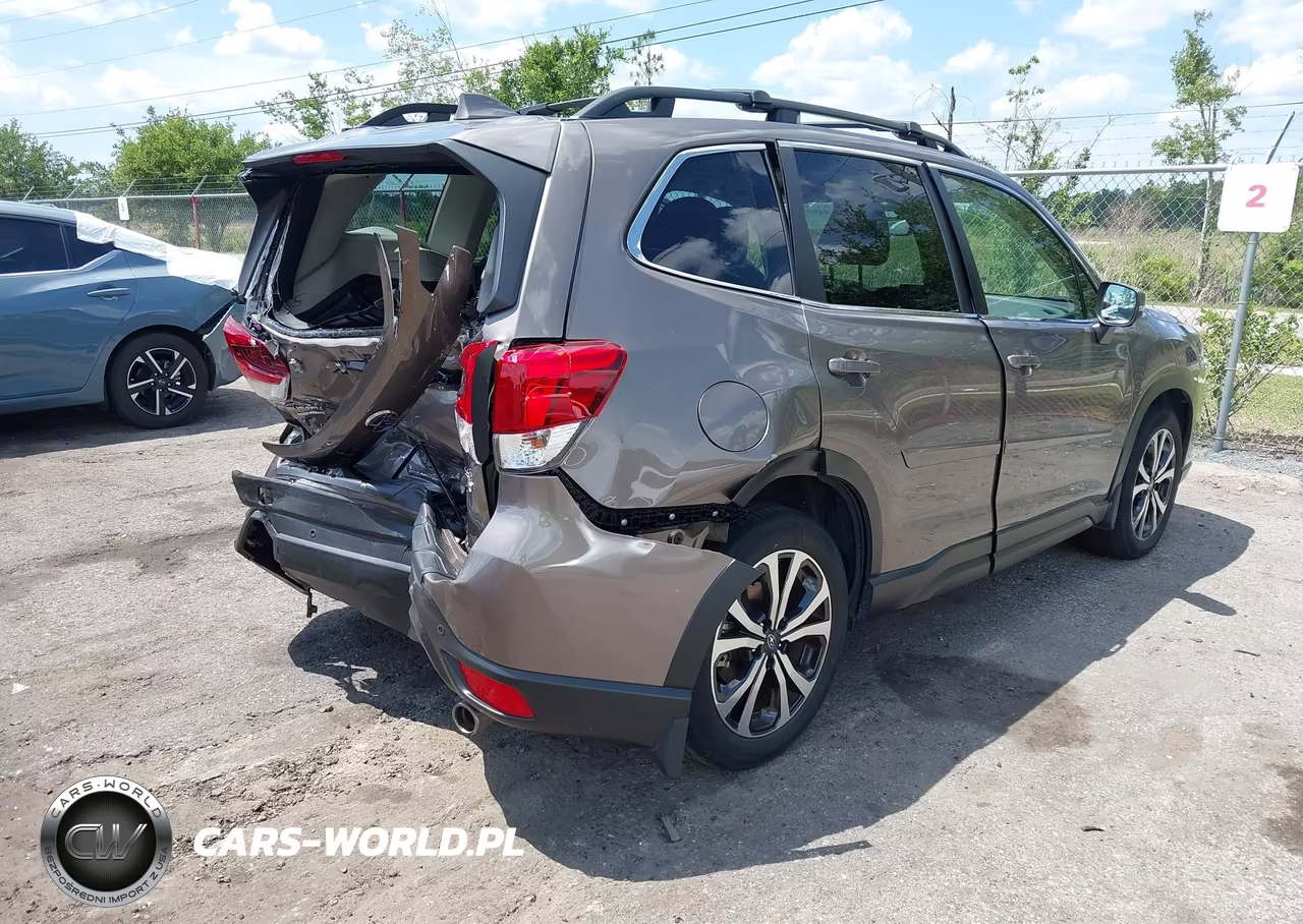 2023 Subaru Forester Limited VIN:JF2SKAPC5PH440477 - 4