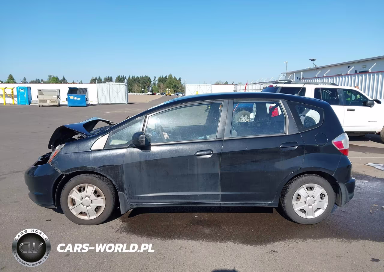 2013 Honda Fit VIN:JHMGE8H37DC020178 - 14